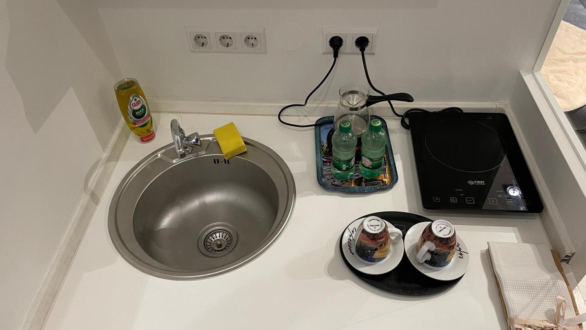 Tim Apartment Sarajevo With Private Parking Екстериор снимка