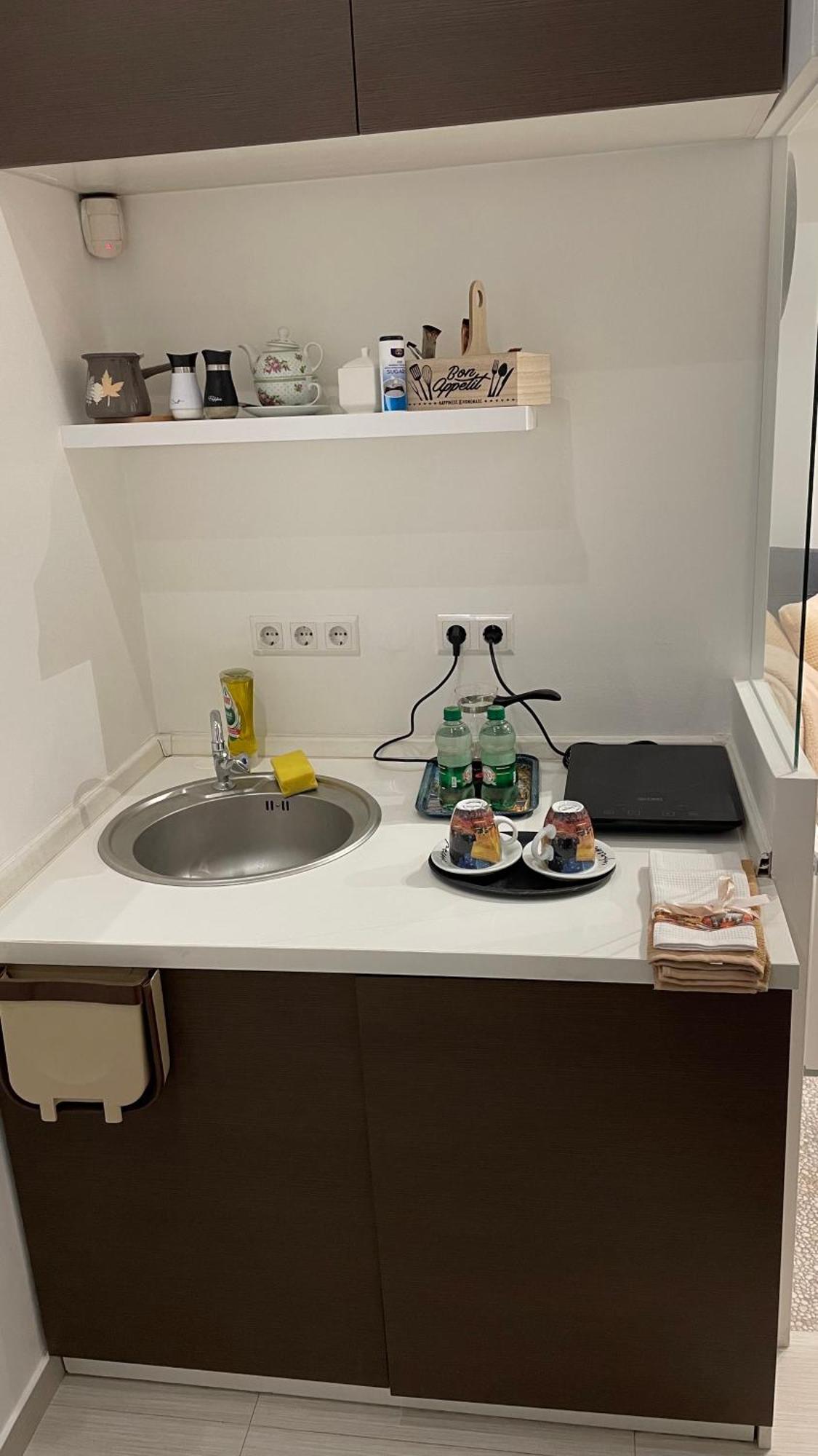 Tim Apartment Sarajevo With Private Parking Екстериор снимка